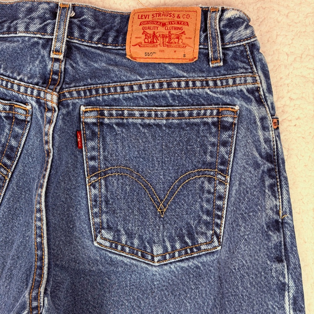 Vintage Levis 550 Womens 8 Relaxed Tapered Leg Jeans Medium Wash Blue Denim 8